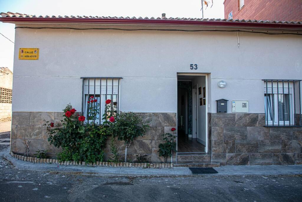 Miraleon Villa Bagian luar foto